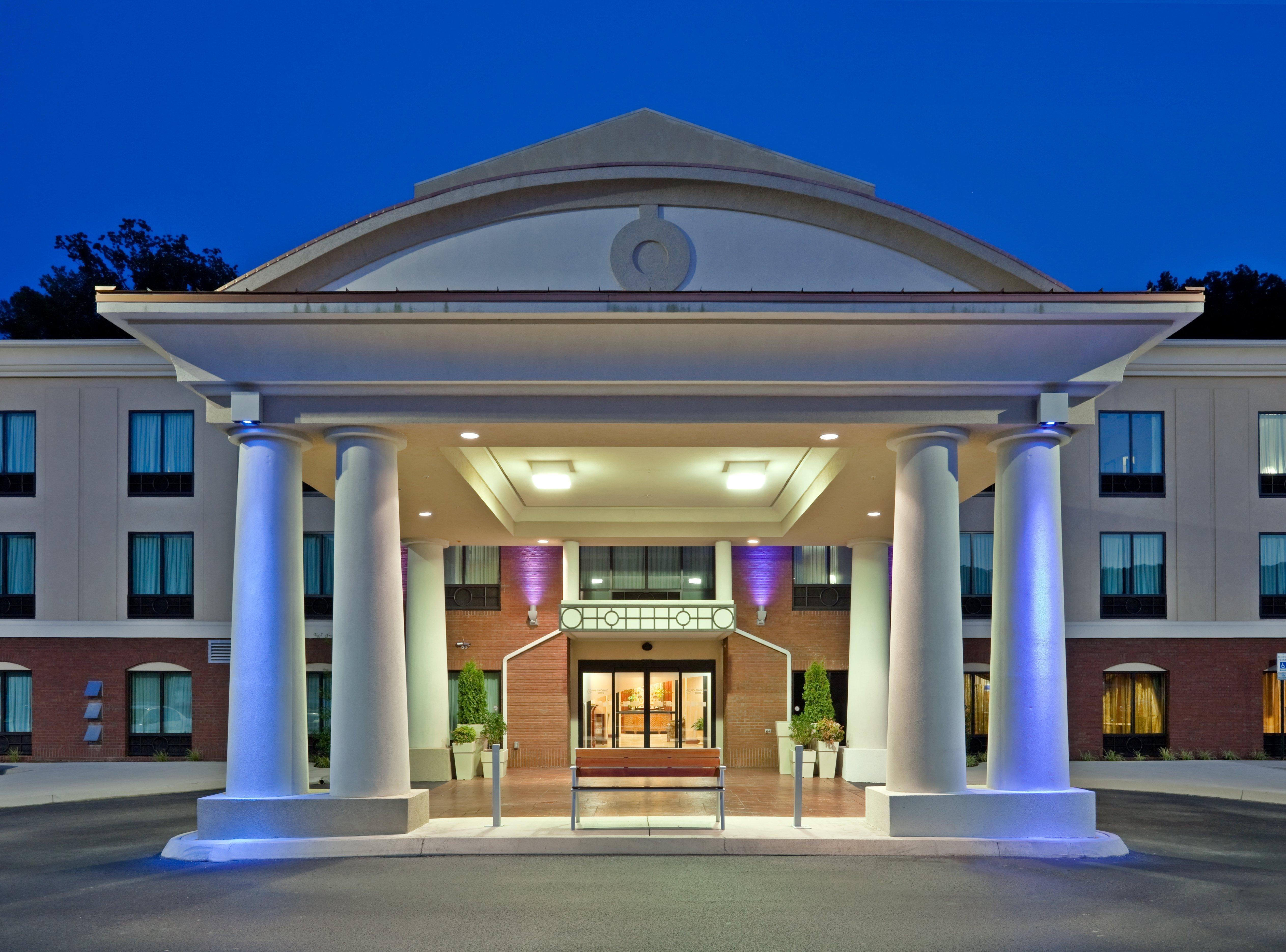 Holiday Inn Express Hotel & Suites Harriman By Ihg Exterior photo