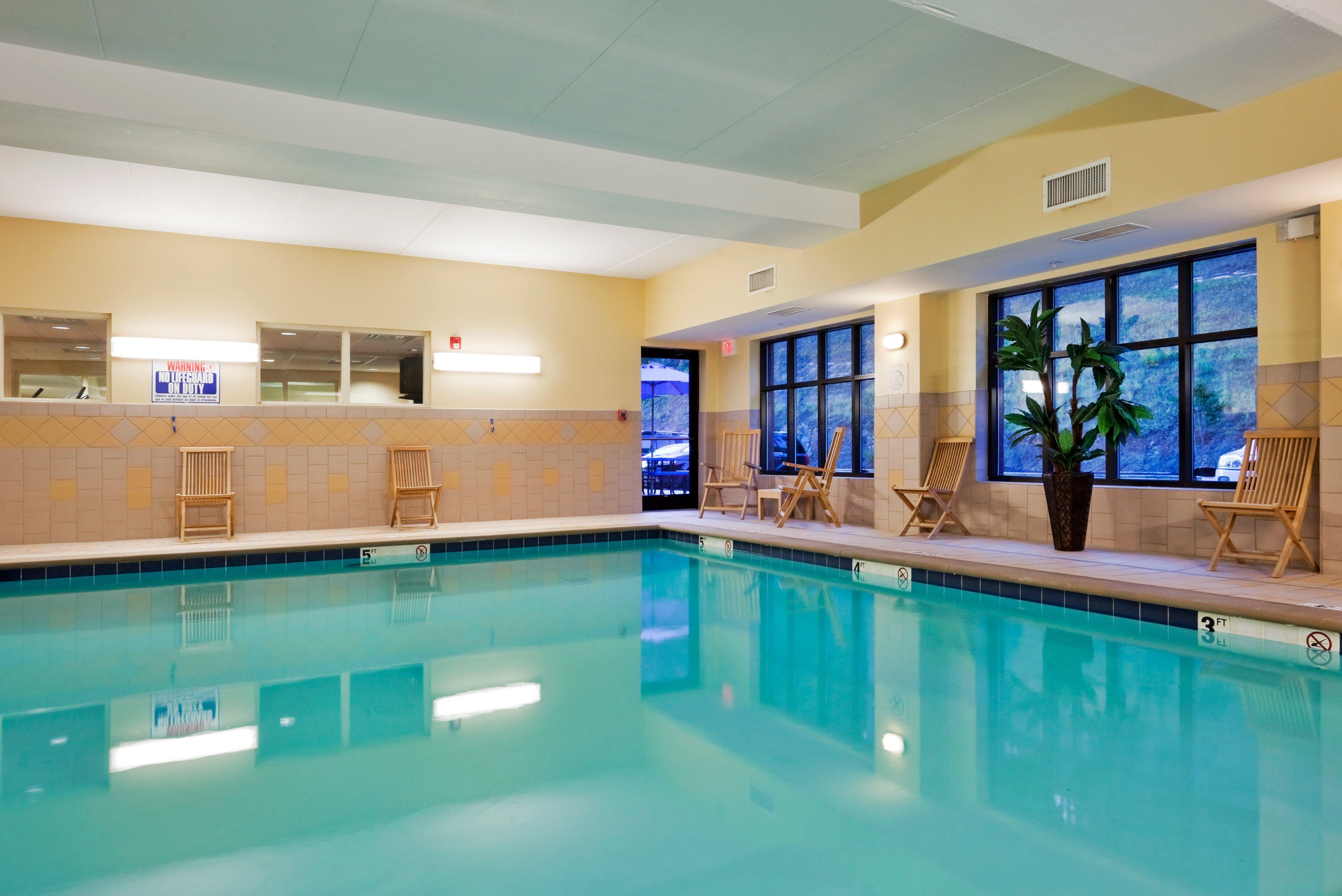Holiday Inn Express Hotel & Suites Harriman By Ihg Exterior photo