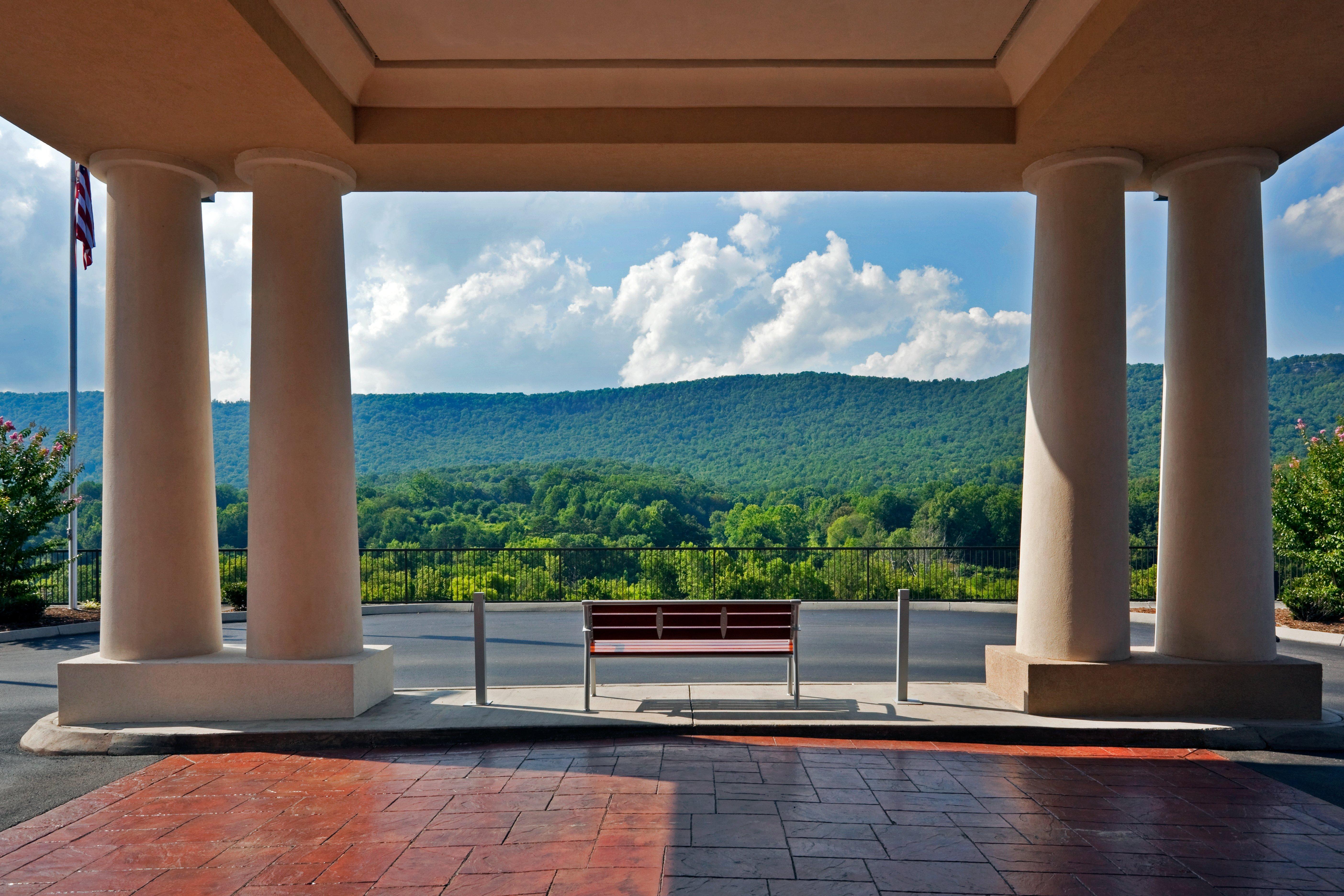 Holiday Inn Express Hotel & Suites Harriman By Ihg Exterior photo