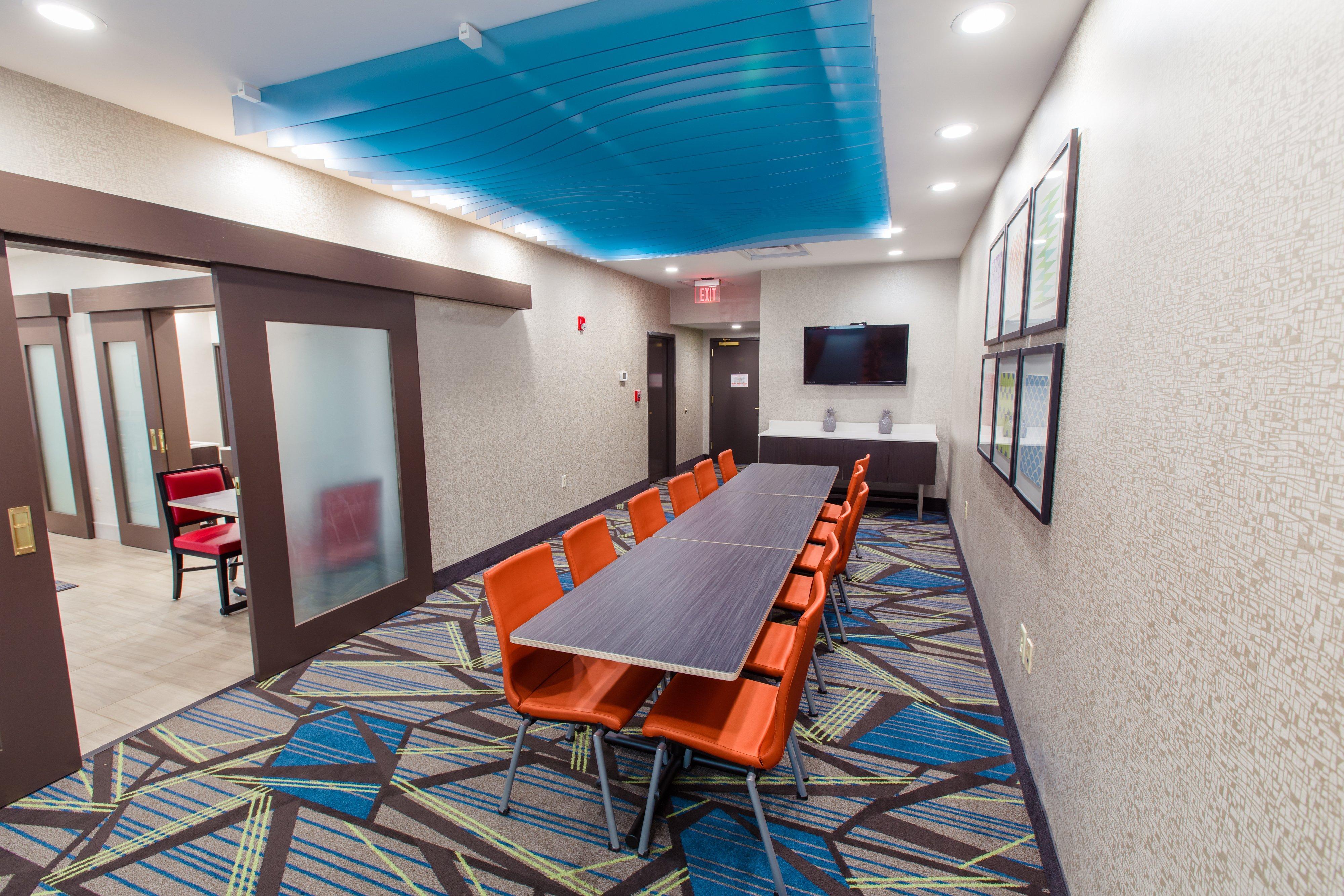 Holiday Inn Express Hotel & Suites Harriman By Ihg Exterior photo